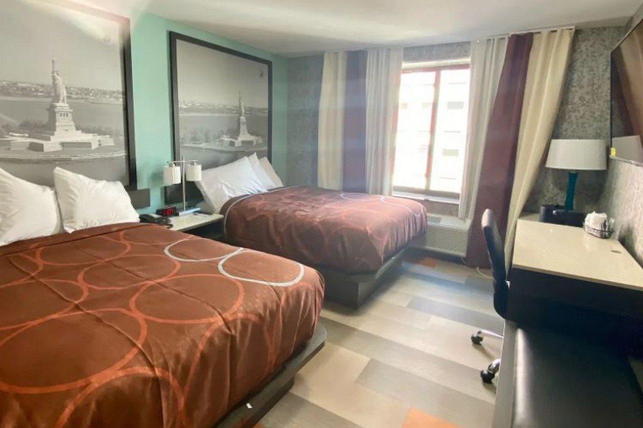 Hotel Super 8 By Wyndham Brooklyn Williamsburg Nowy Jork Zewnętrze zdjęcie